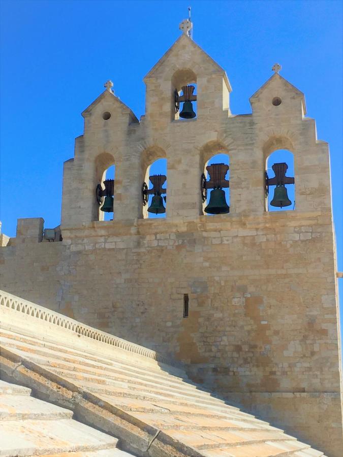 Hotel Lou Marques Saintes-Maries-de-la-Mer Dış mekan fotoğraf