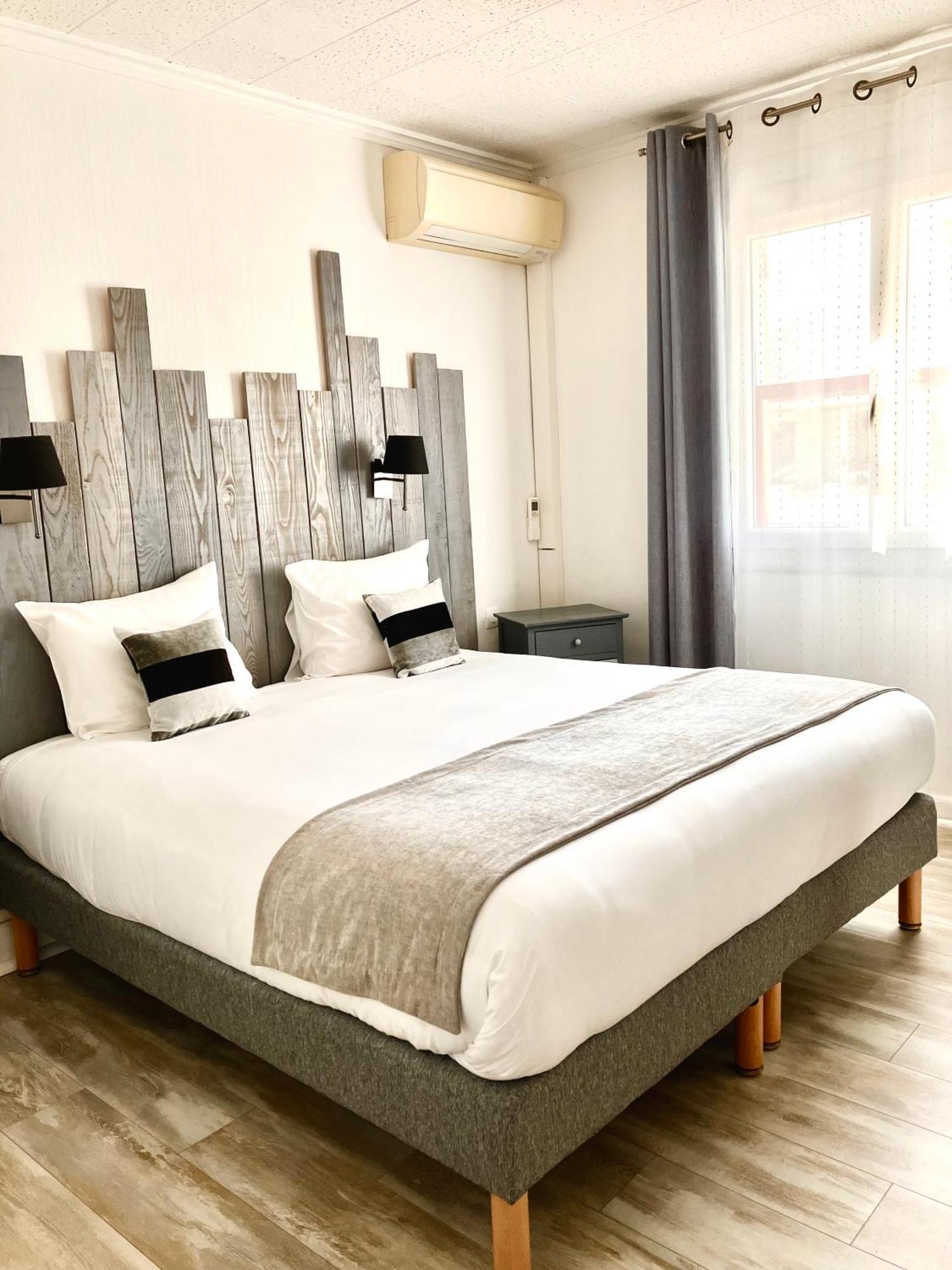 Hotel Lou Marques Saintes-Maries-de-la-Mer Dış mekan fotoğraf